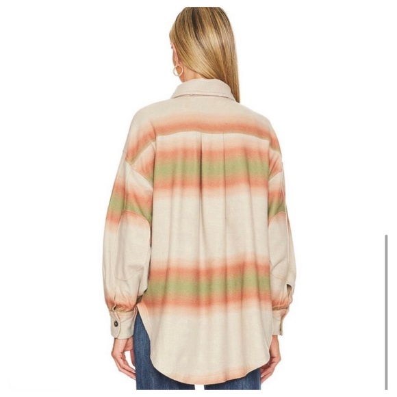 Free People Ruby Print Jacket Marzipan Combo Oversized Sz S
Distress NWT $178 - Picture 7 of 9